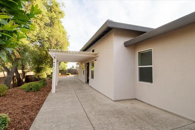 $698,000 | 2043 Thomas Drive, Jackson, CA 95642