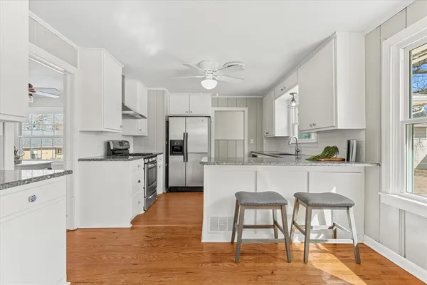 $399,900 | 425 Oakhill Drive, Denton, TX 76201