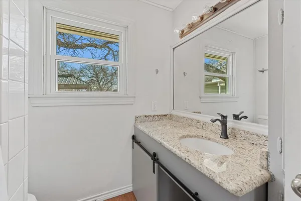 $399,900 | 425 Oakhill Drive, Denton, TX 76201