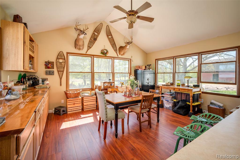 840 West Rose Center Road Holly, MI 48442 - Photo 5 of 26