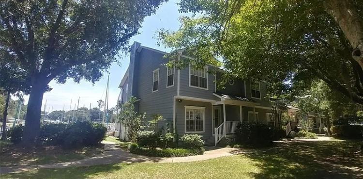 645 Colbert Street, Unit 30 Mandeville, LA 70448 - Photo 1 of 19 Gallery Image 1