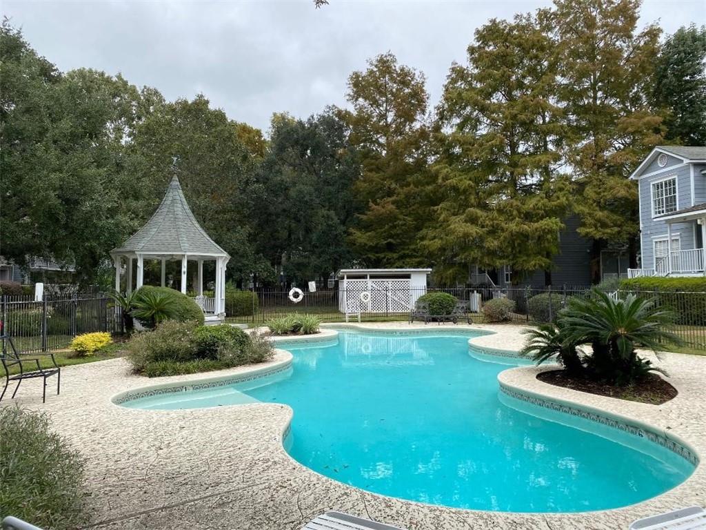 645 Colbert Street, Unit 30 Mandeville, LA 70448 - Photo 16 of 19 Gallery Image 16