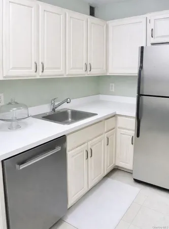 $575,000 | 1919 Madison Avenue, Unit 202 | Harlem
