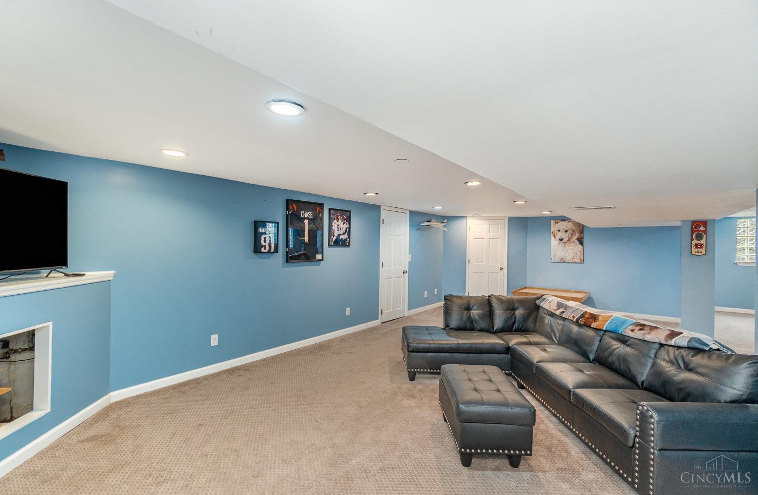 3463 Blue Rock Road Cincinnati, OH 45247 - Photo 19 of 27 Gallery Image 19