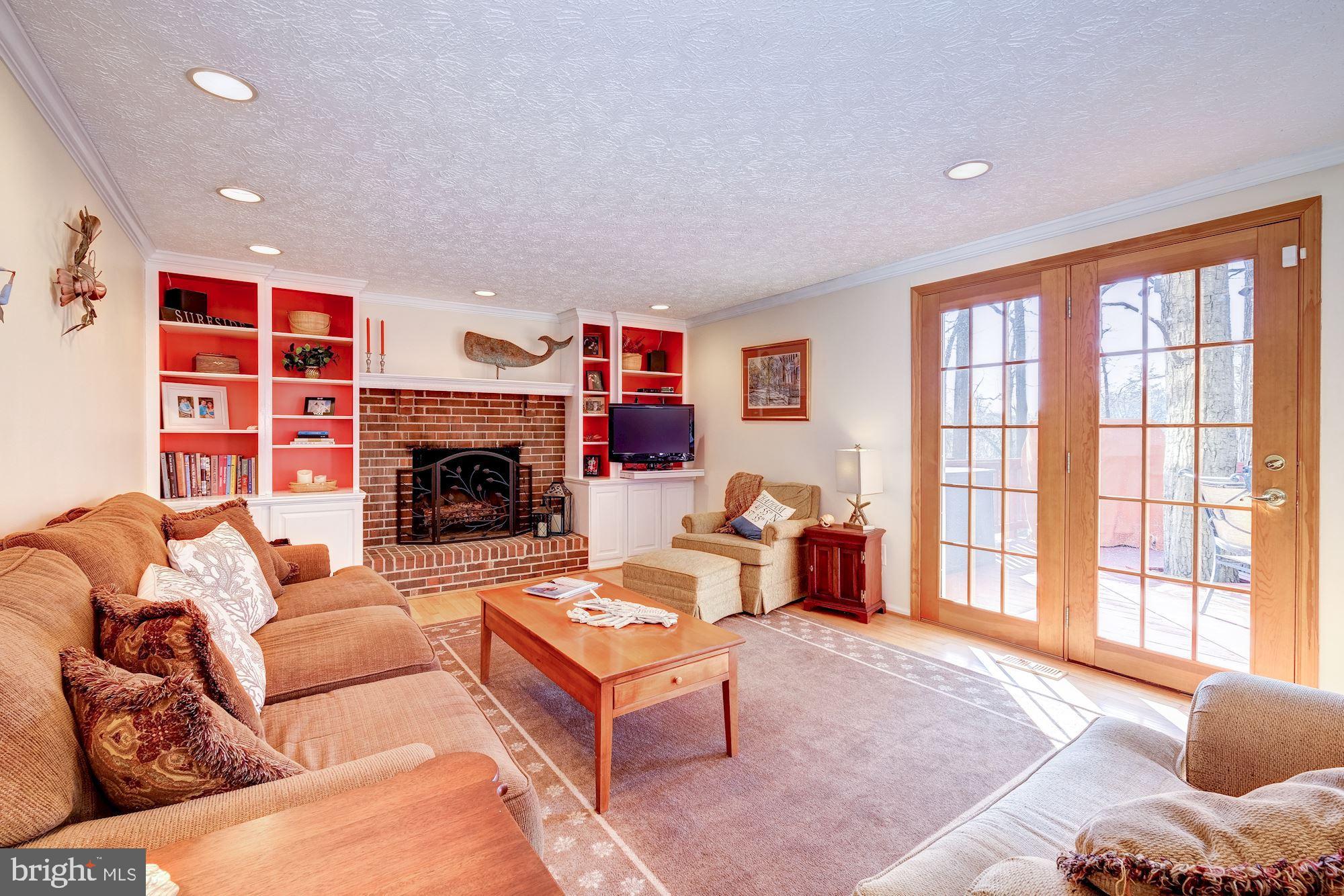 1390 Concord Point Lane Reston, VA 20194 - Photo 8 of 49 Sun-drenched Family Room
