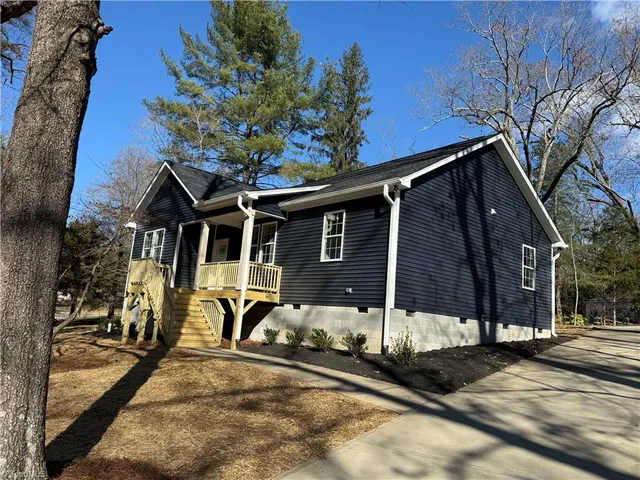 $310,000 | 1315 Springdale Drive, Burlington, NC 27215
