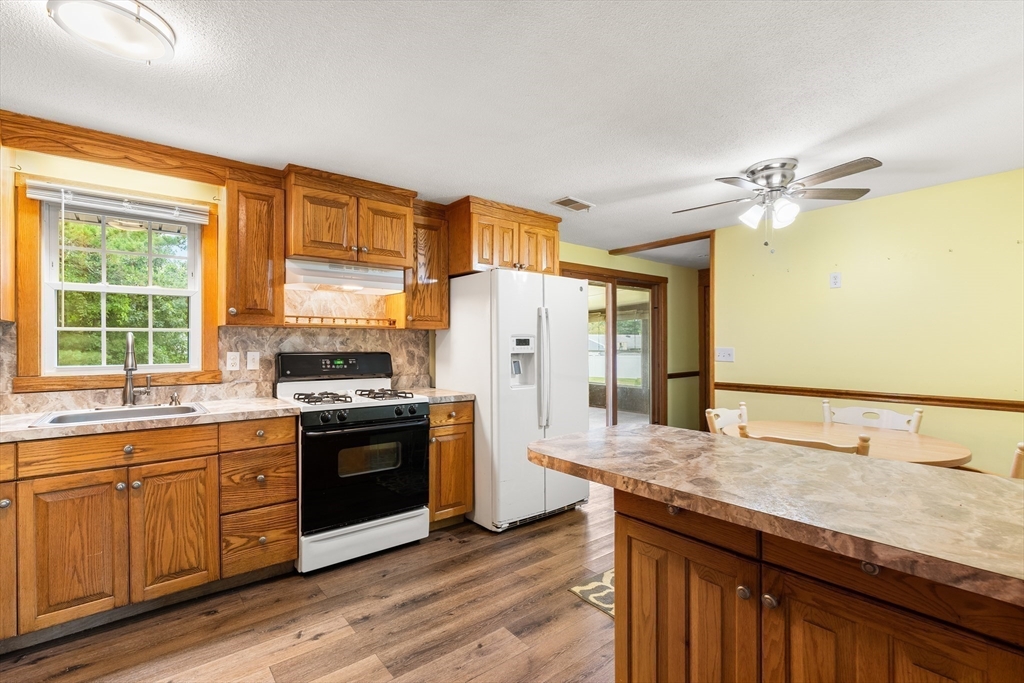 26 Cromesett Road Wareham, MA 02571 - Photo 19 of 40