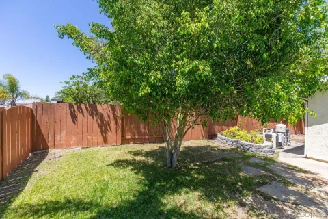 $1,549,000 | 10325 Avenida Magnifica, San Diego, CA 92131