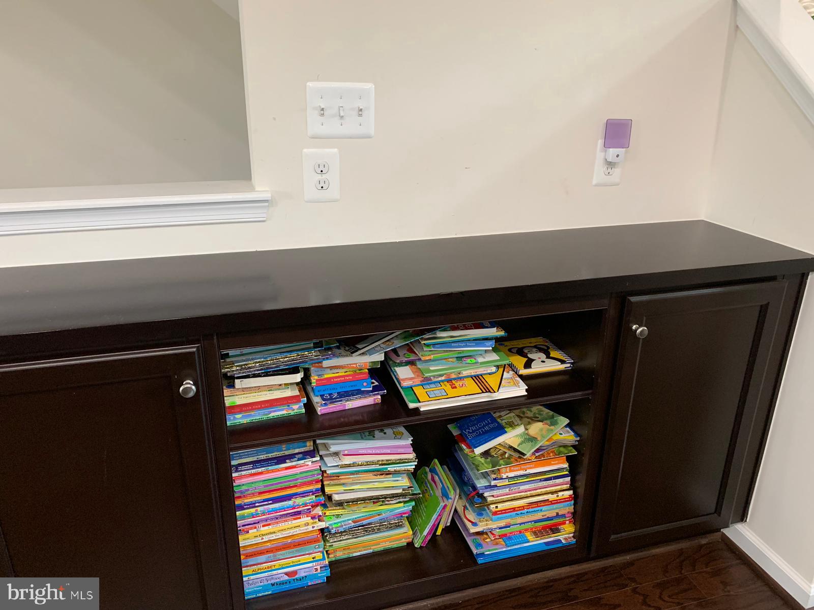 8960 Dahlgren Ridge Road Manassas, VA 20111 - Photo 10 of 39