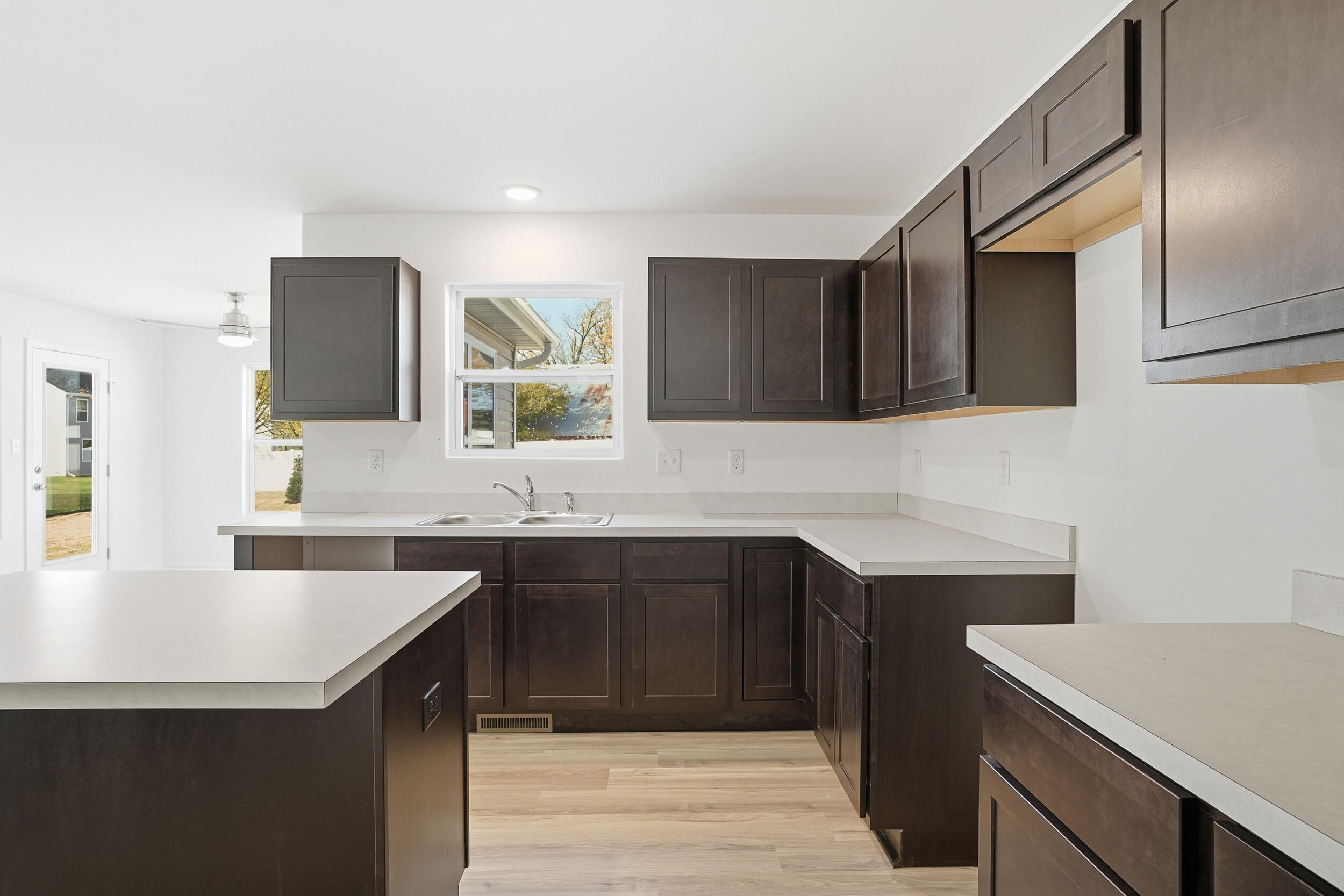 10392 Knox Street Crown Point, IN 46307 - Photo 3 of 31 2500x1667