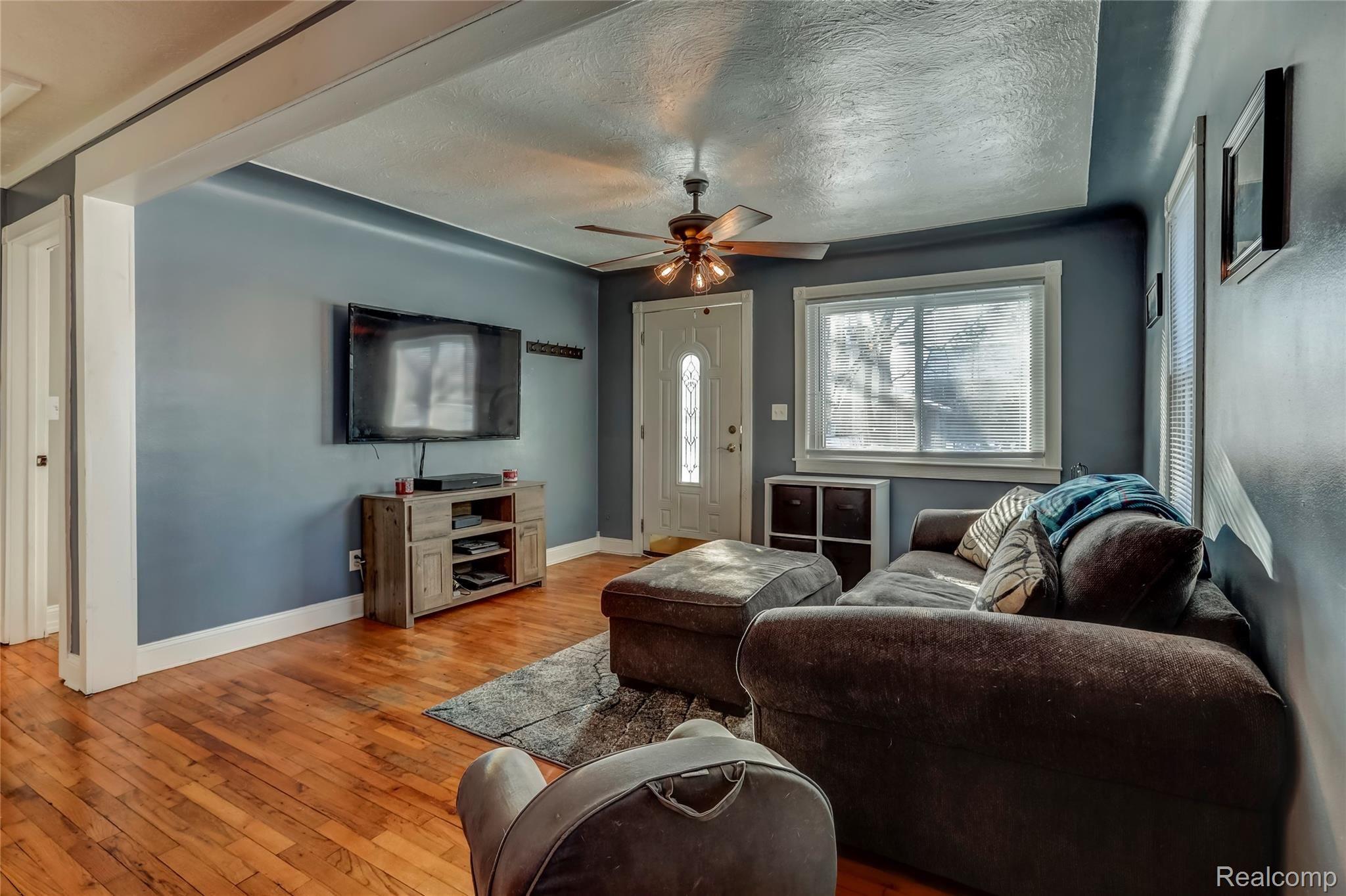 14027 Sheldon Road Belleville, MI 48111 - Photo 6 of 25 14027 Sheldon Road, Belleville, MI-6.jpg-FULL