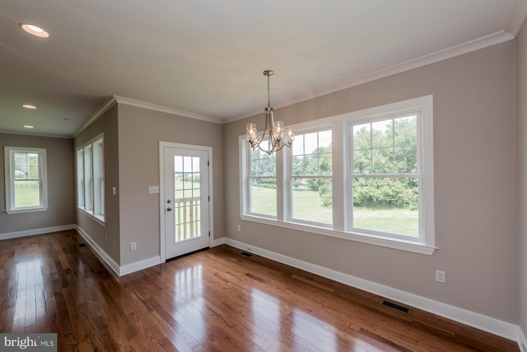 17044 Hardy Road Mount Airy, MD 21771 - Photo 13 of 29 Kitchen/Breakfast Room