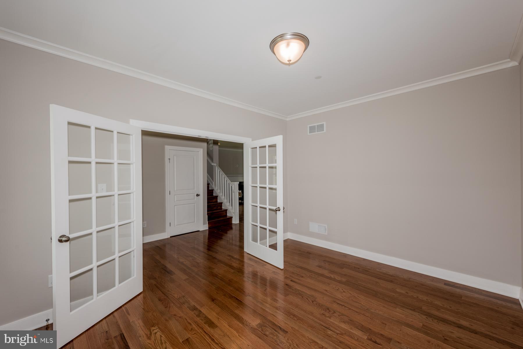 17044 Hardy Road Mount Airy, MD 21771 - Photo 4 of 29 Den/Study