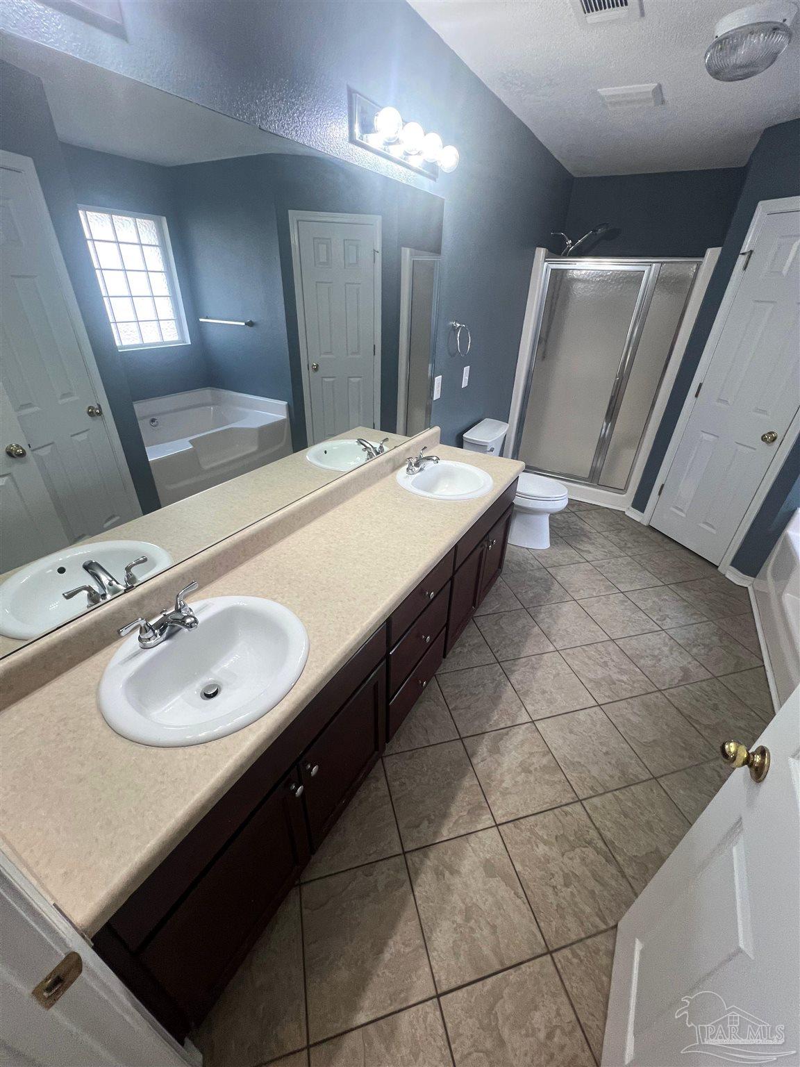 4804 Ribault Lane Milton, FL 32570 - Photo 14 of 23