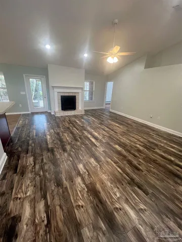 $2,075 | 4804 Ribault Lane, Milton, FL 32570