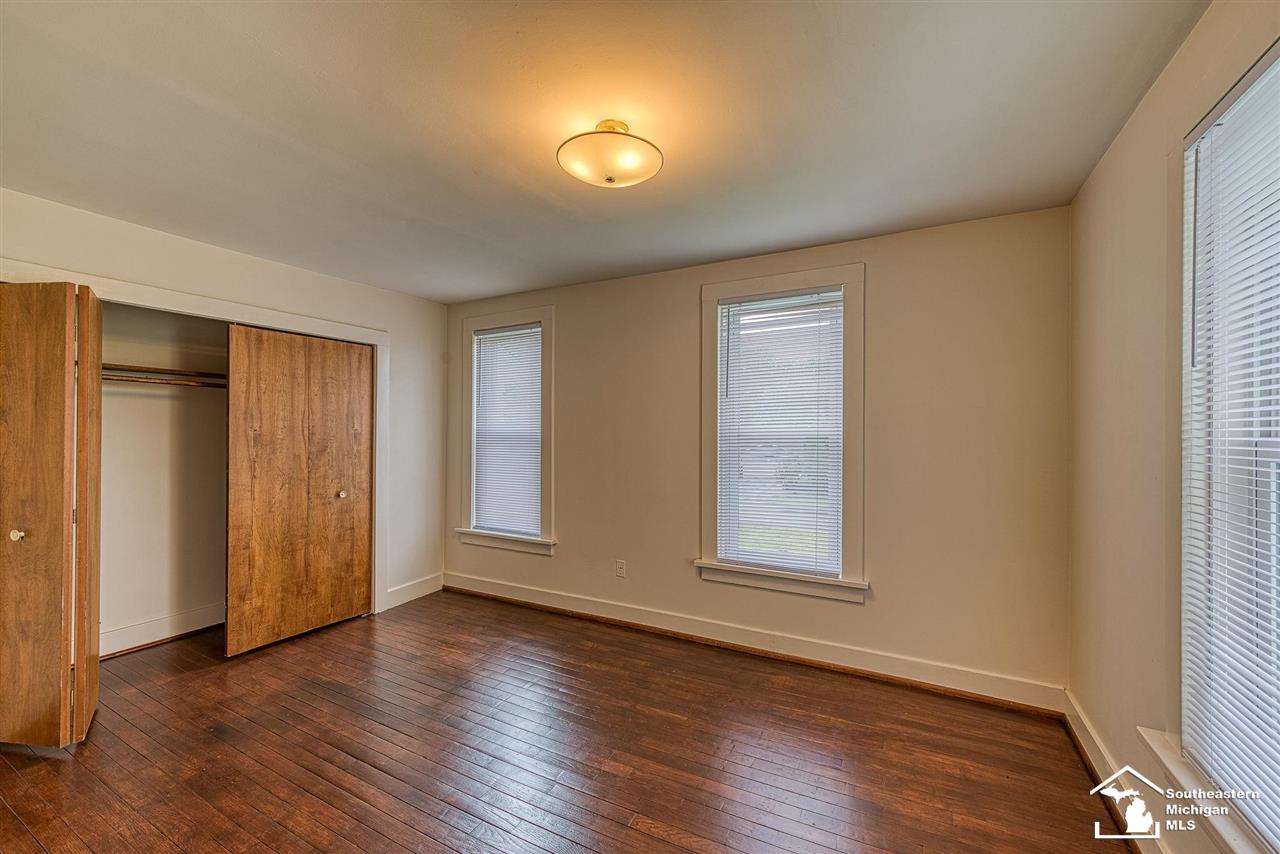 5260 North Custer Road Monroe, MI 48162 - Photo 23 of 36 50079141-22.JPG