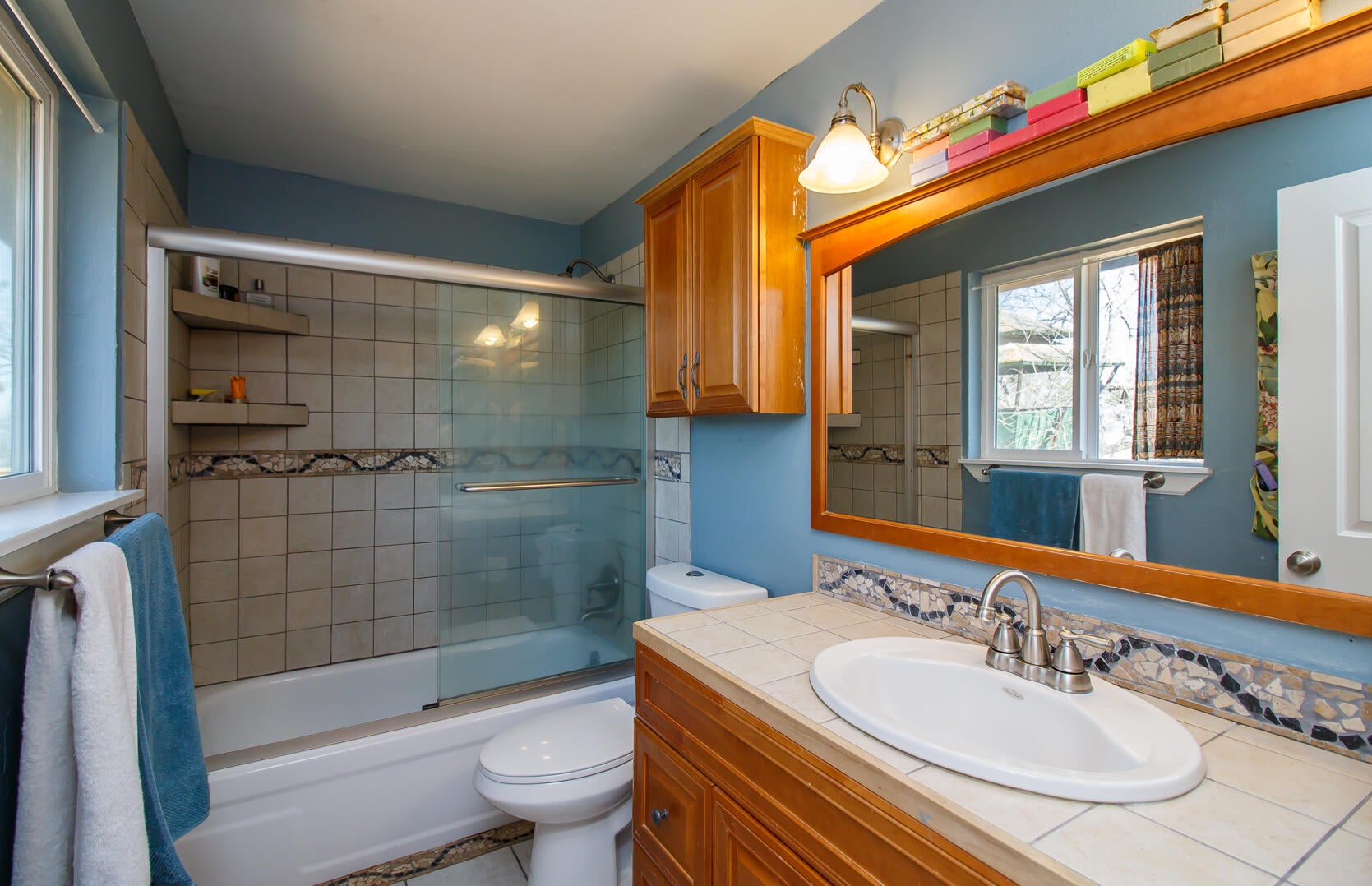 40 Allen Lane Talent, OR 97540 - Photo 13 of 30 Master Bath