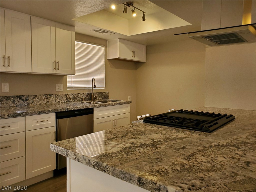561 East Rolly Street Henderson, NV 89011 - Photo 4 of 7 Gallery Image 4