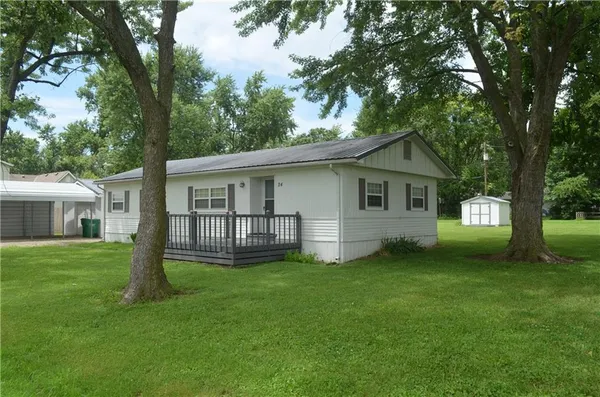 $185,000 | 24 West 2nd Street, Adrian, MO 64720