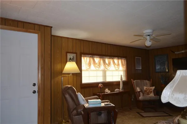 $185,000 | 24 West 2nd Street, Adrian, MO 64720