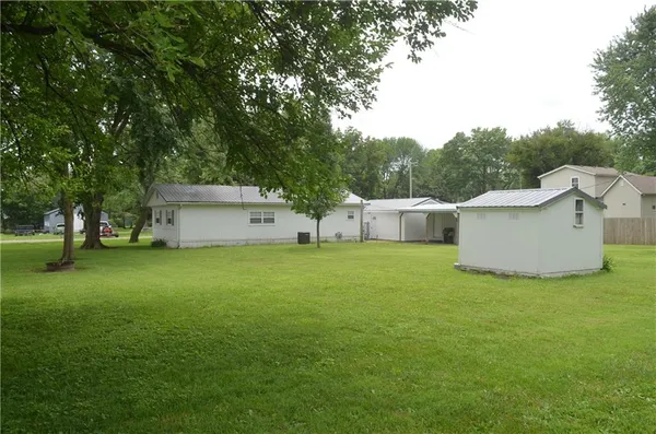 $185,000 | 24 West 2nd Street, Adrian, MO 64720