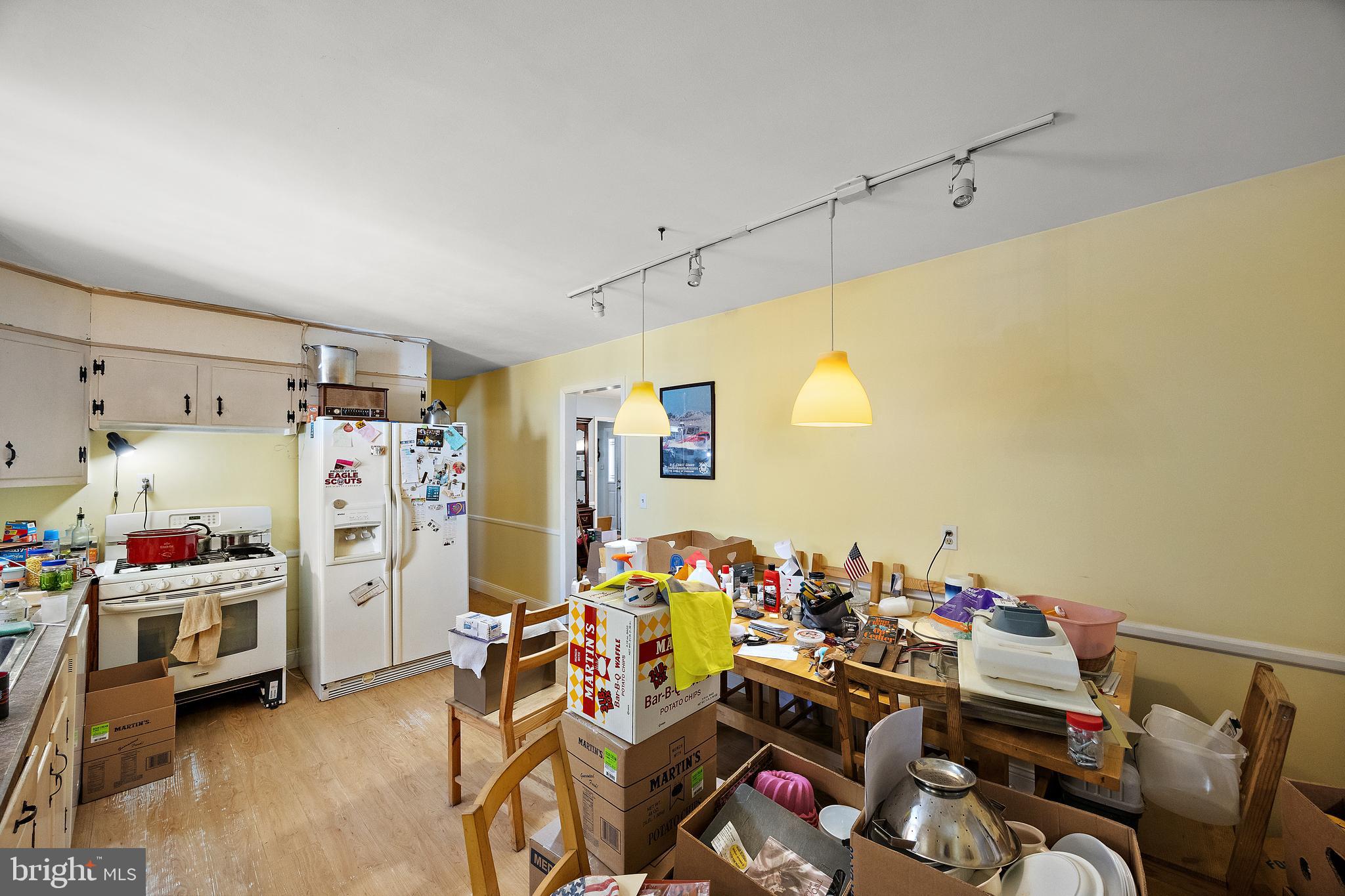 506 Cambridge Drive Newark, DE 19711 - Photo 7 of 38 a view of a room with gym equipment