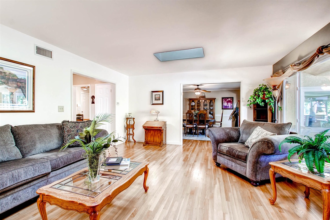 446 Aldwych Road El Cajon, CA 92020 - Photo 5 of 25 Gallery Image 5