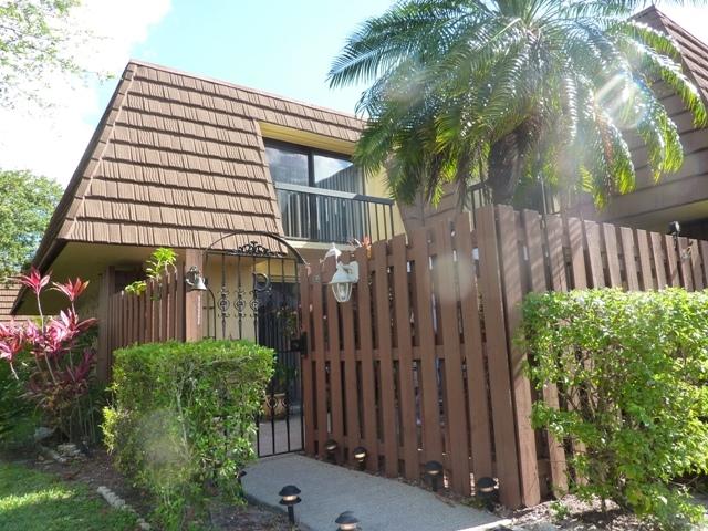 825 Center Street, Unit 30D Jupiter, FL 33458 - Photo 1 of 15 Front Exterior