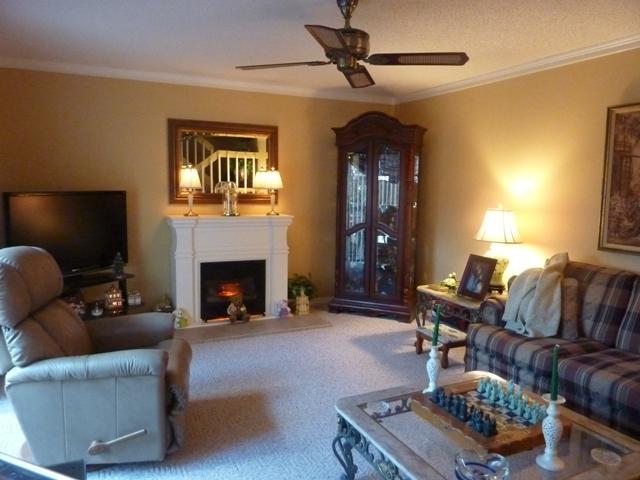 825 Center Street, Unit 30D Jupiter, FL 33458 - Photo 2 of 15 Living Room