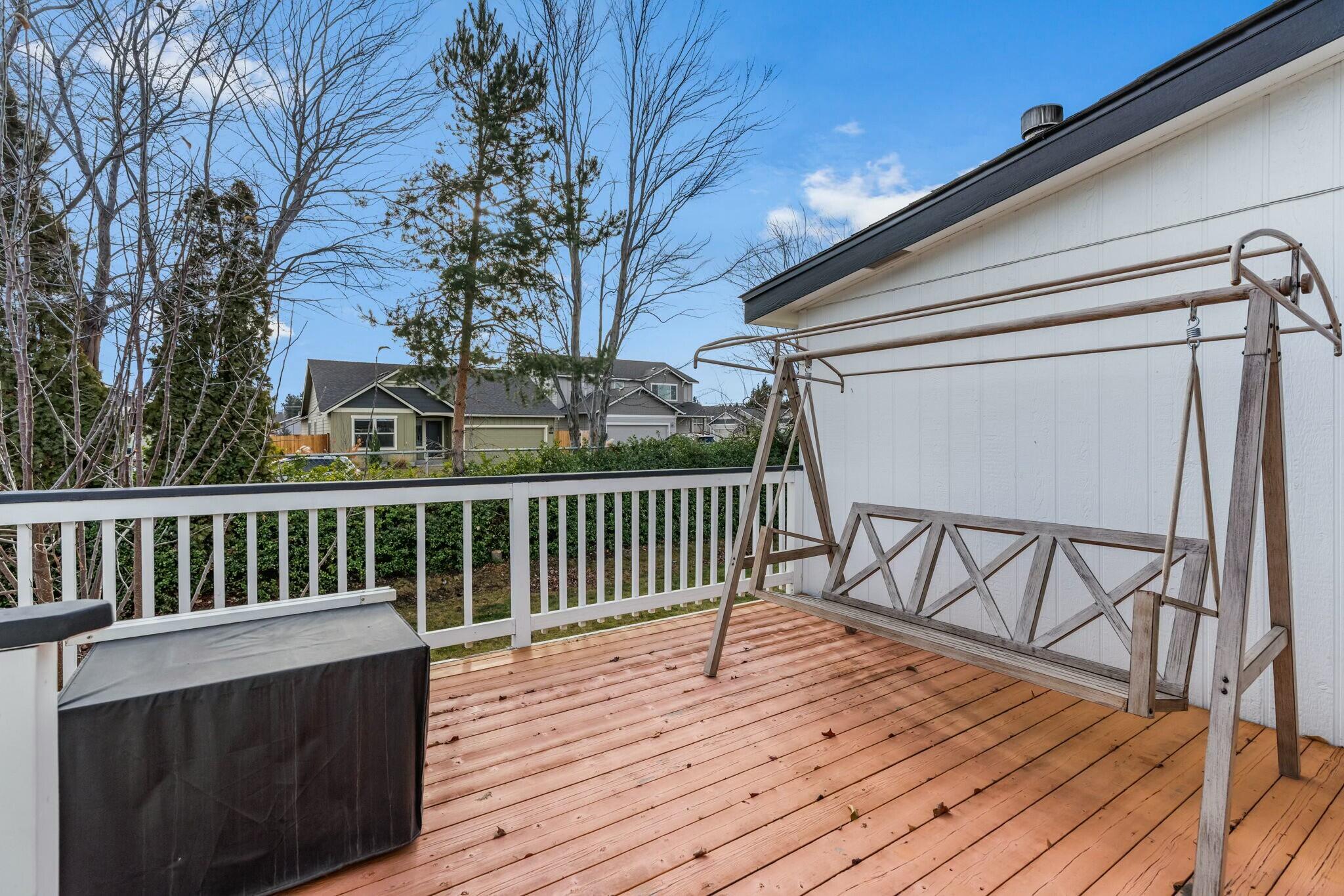 2506 Southwest Mariposa Loop Redmond, OR 97756 - Photo 12 of 22 tempImageo5u7Qf