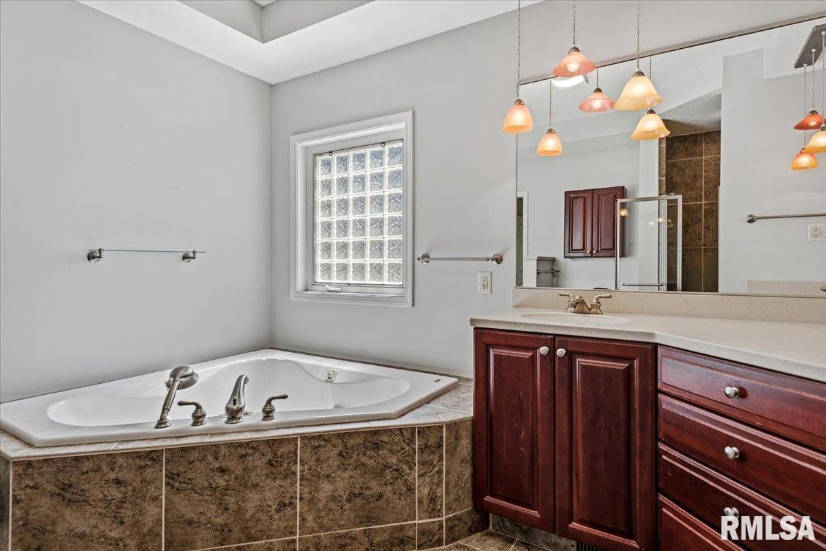 41 West Hazel Dell Lane Springfield, IL 62703 - Photo 21 of 61