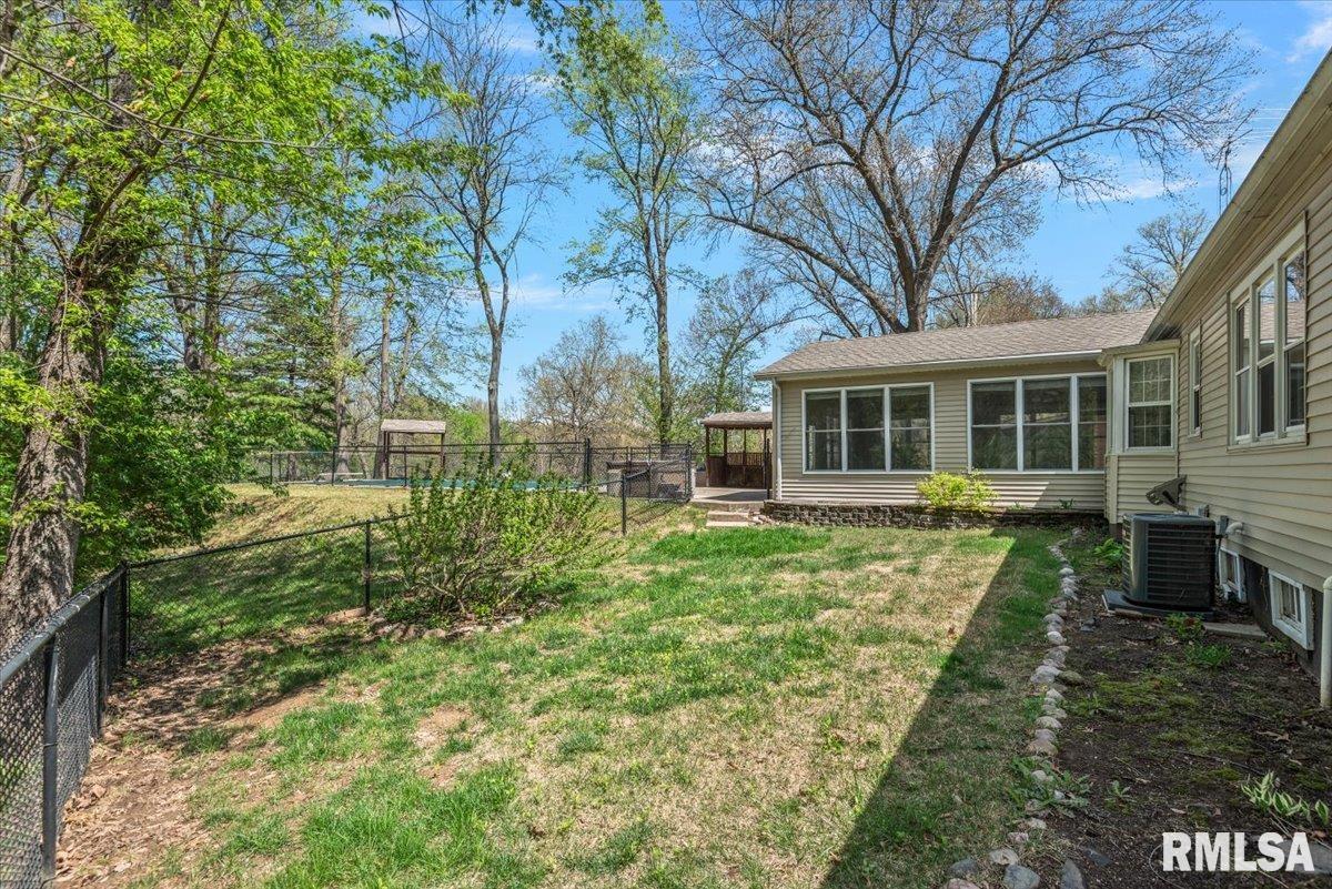 41 West Hazel Dell Lane Springfield, IL 62703 - Photo 52 of 61