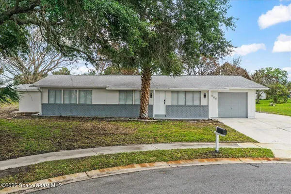 $339,990 | 866 Vance Circle Northeast, Palm Bay, FL 32905