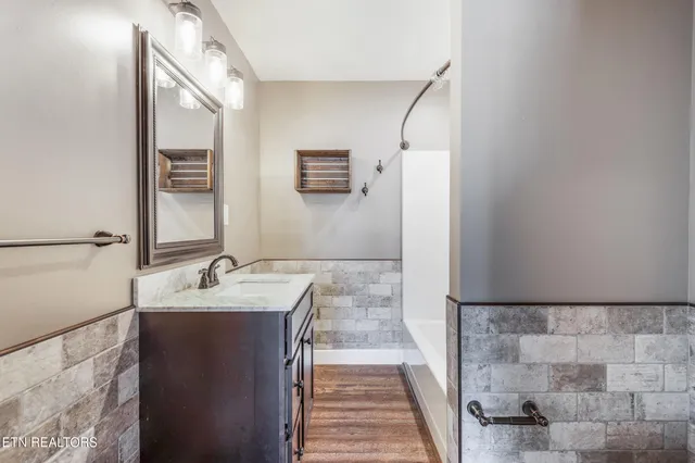 $389,900 | 7221 Joyce Lane, Powell, TN 37849