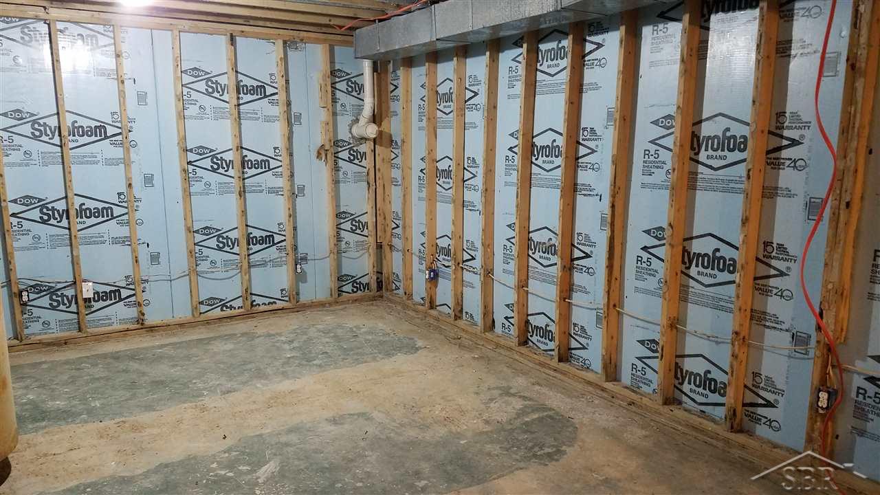 9180 Oakley Road St. Charles, MI 48655 - Photo 11 of 26 31378173-10.JPG