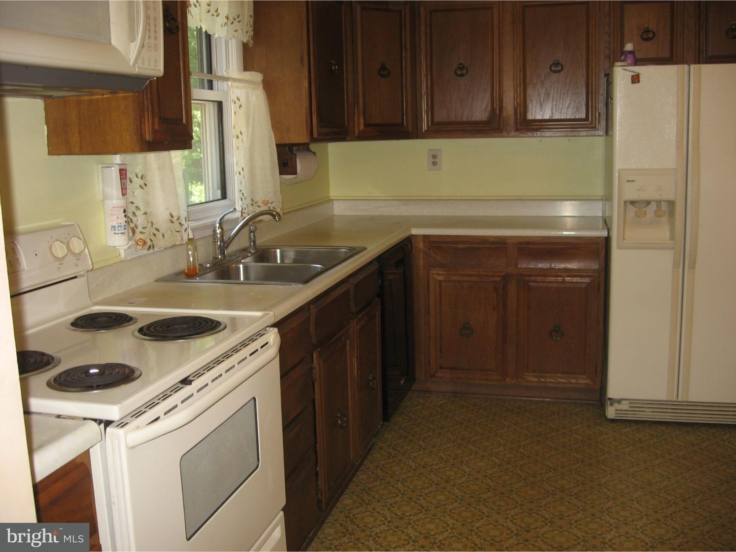 1969 Newark Road Lincoln University, PA 19352 - Photo 11 of 19 Kitchen