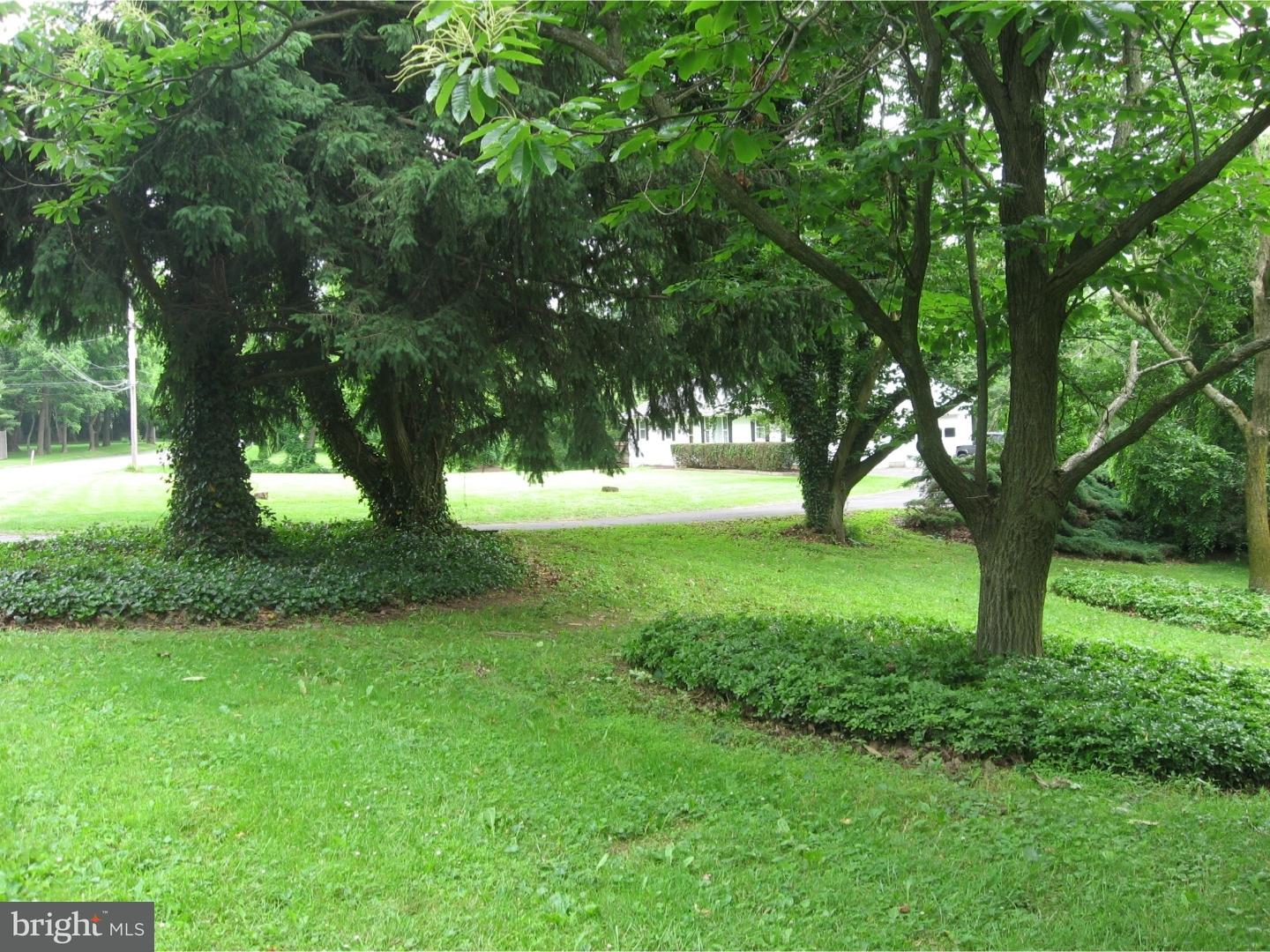 1969 Newark Road Lincoln University, PA 19352 - Photo 7 of 19 Side Yard