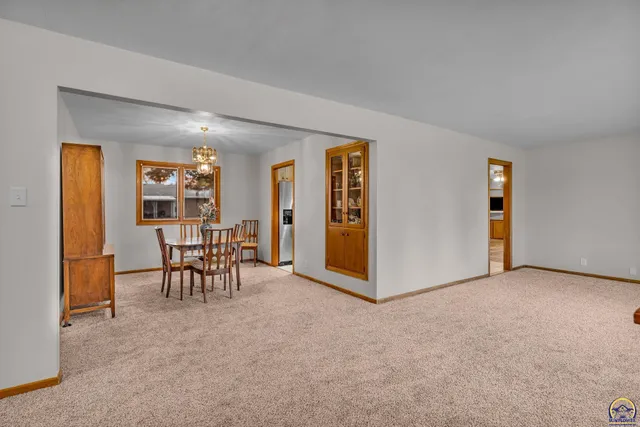 $287,000 | 3007 Southeast Starlite Drive, Topeka, KS 66605