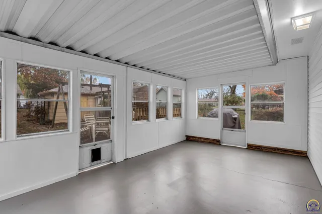 $287,000 | 3007 Southeast Starlite Drive, Topeka, KS 66605