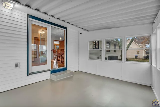 $287,000 | 3007 Southeast Starlite Drive, Topeka, KS 66605