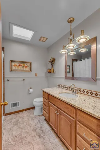 $287,000 | 3007 Southeast Starlite Drive, Topeka, KS 66605