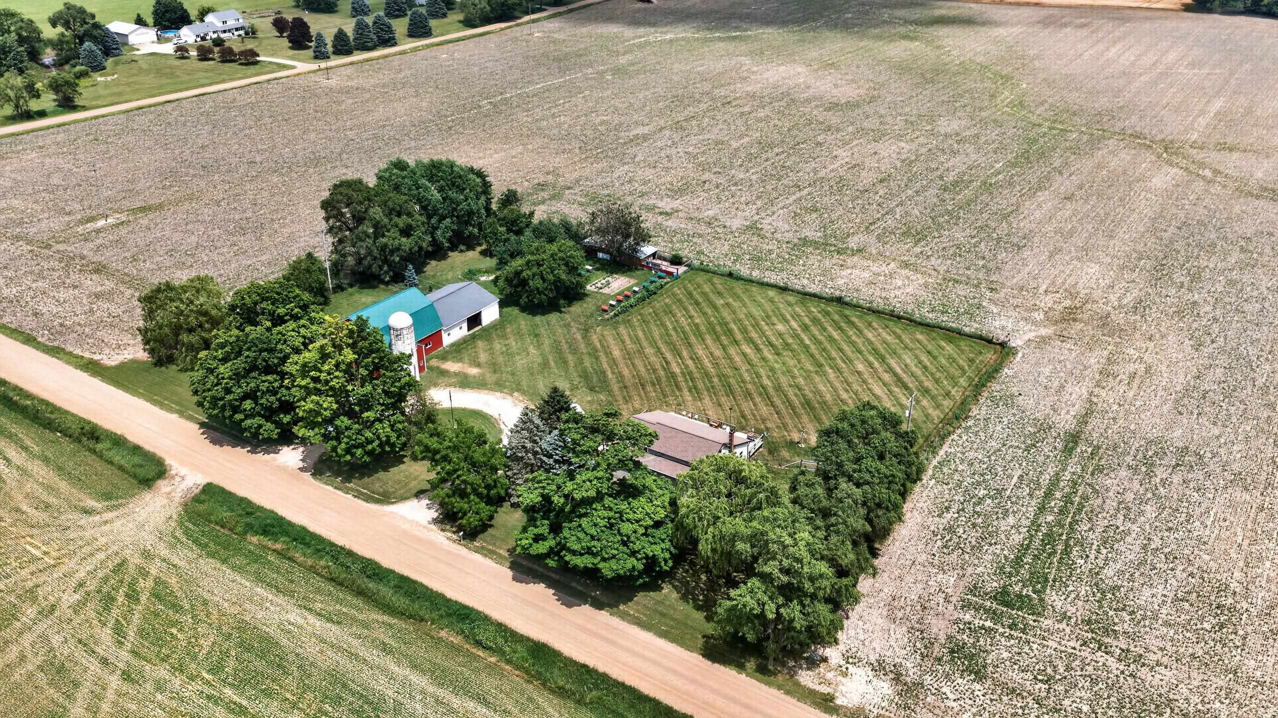 4395 South Grove Road St. Johns, MI 48879 - Photo 3 of 84