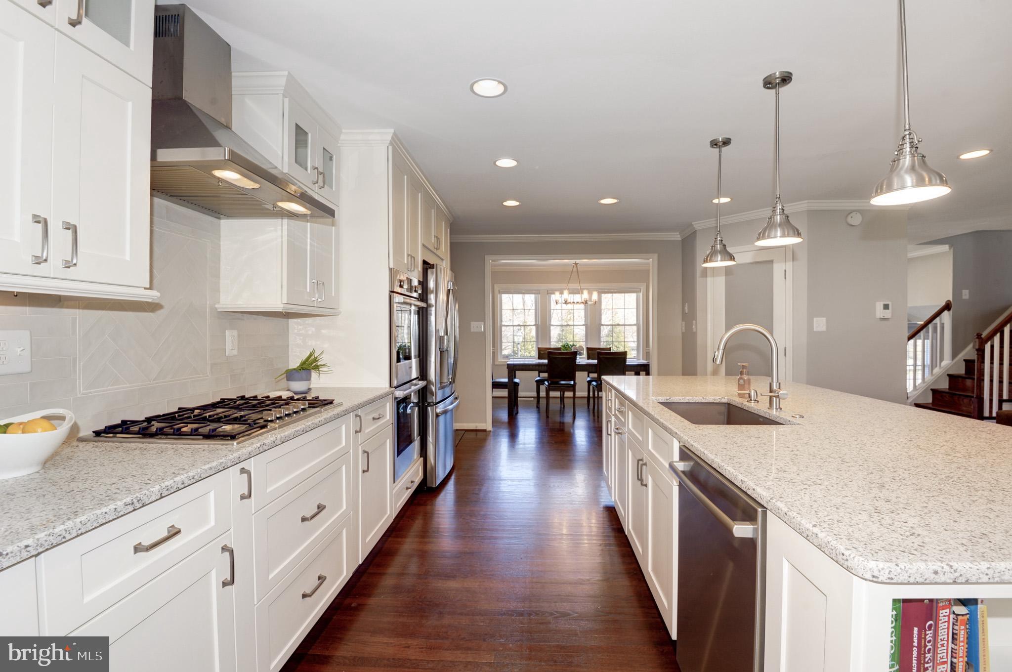 9905 Vale Road Vienna, VA 22181 - Photo 11 of 59 Gallery Image 11
