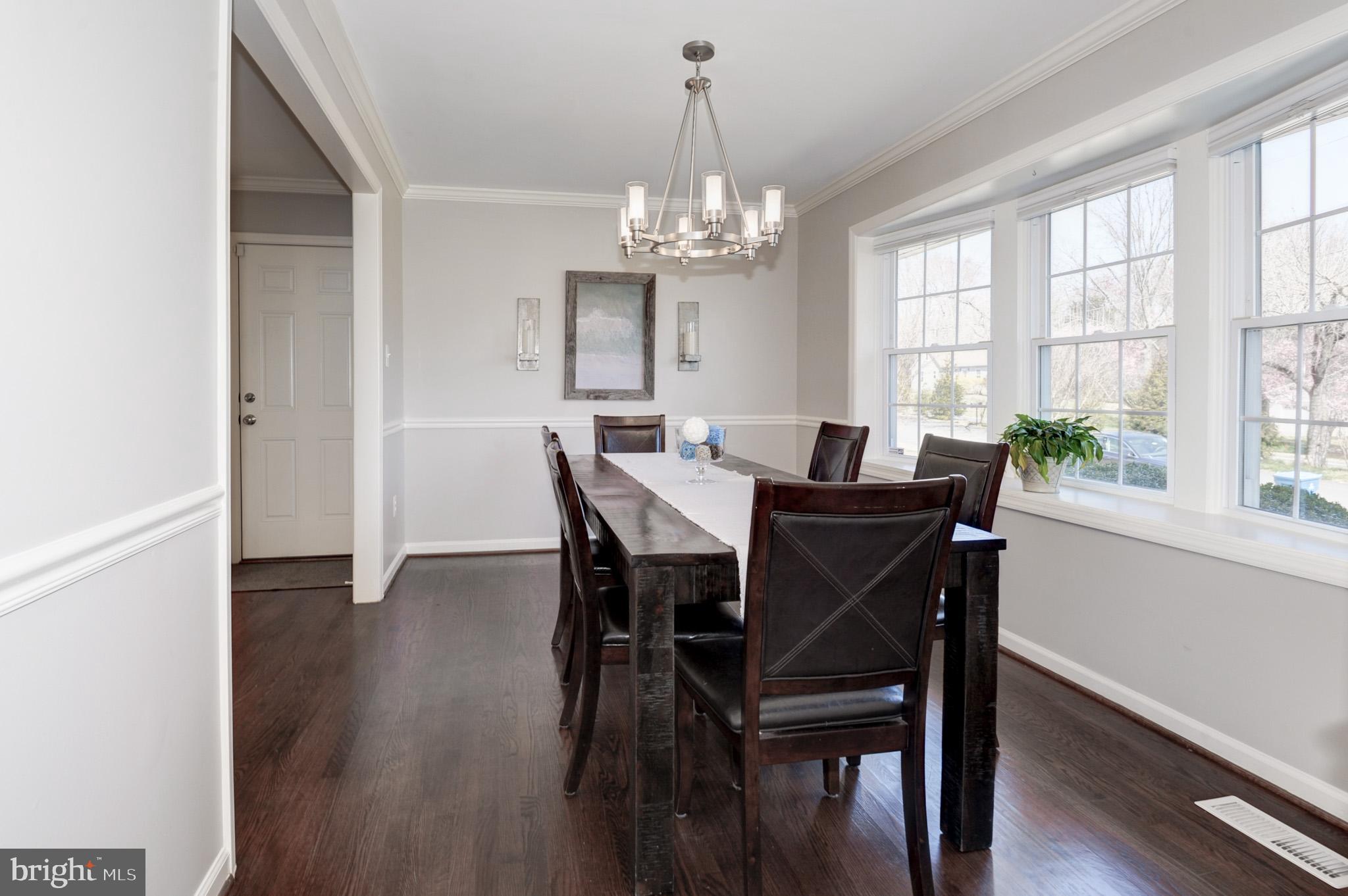 9905 Vale Road Vienna, VA 22181 - Photo 19 of 59 Gallery Image 19
