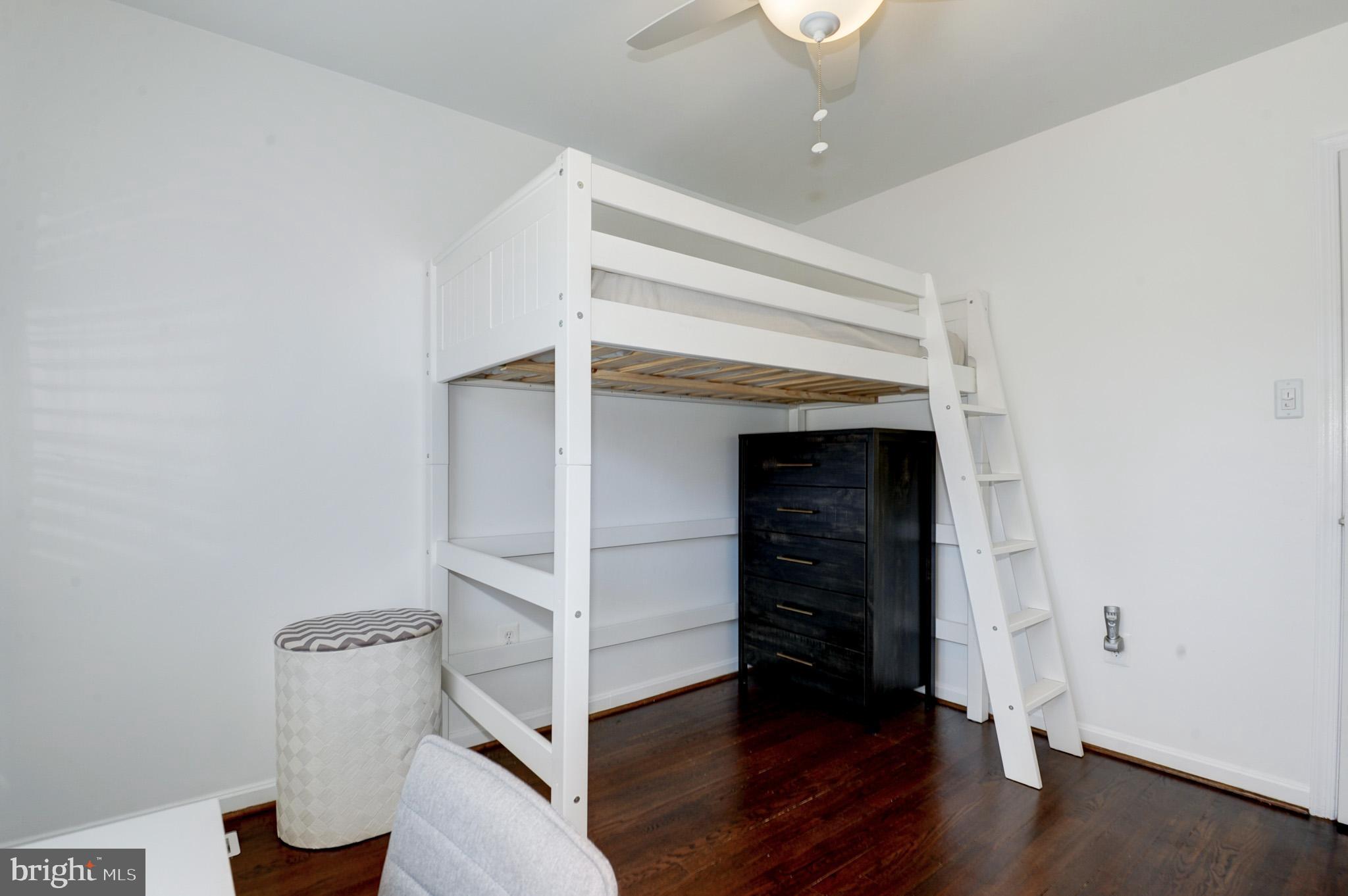 9905 Vale Road Vienna, VA 22181 - Photo 33 of 59 Gallery Image 33