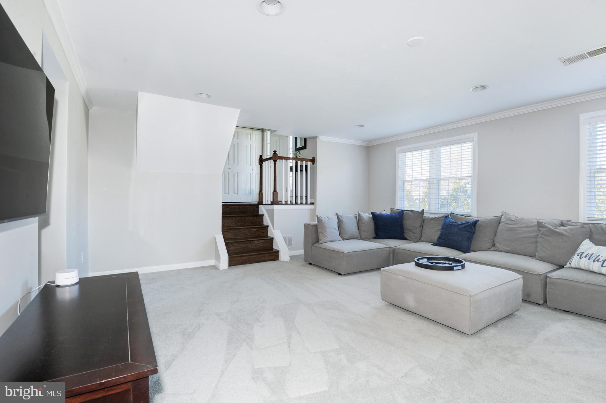 9905 Vale Road Vienna, VA 22181 - Photo 36 of 59 Gallery Image 36