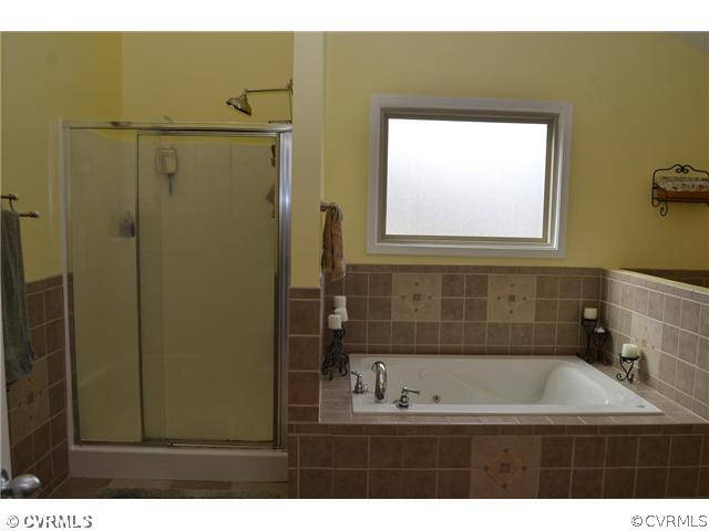8425 Belmont Road Chesterfield, VA 23832 - Photo 4 of 12 Master Bath/Spa - In 2006 Owners Added On An Incre