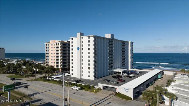 $299,000 | 1415 Ocean Shore Boulevard, Unit M120, Ormond Beach, FL 32176