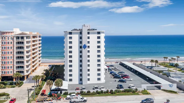 $299,000 | 1415 Ocean Shore Boulevard, Unit M120, Ormond Beach, FL 32176