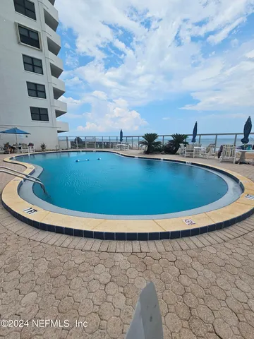 $299,000 | 1415 Ocean Shore Boulevard, Unit M120, Ormond Beach, FL 32176